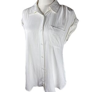 Olive and Oak Ivory Short Sleeve Button Down Rayon Shirt 3W30528 Womens Small